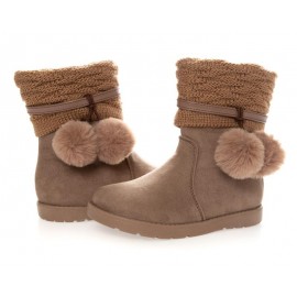 Botas marca Girls Attitude color Café para Niña-TodoenunLugar-sku: 812537